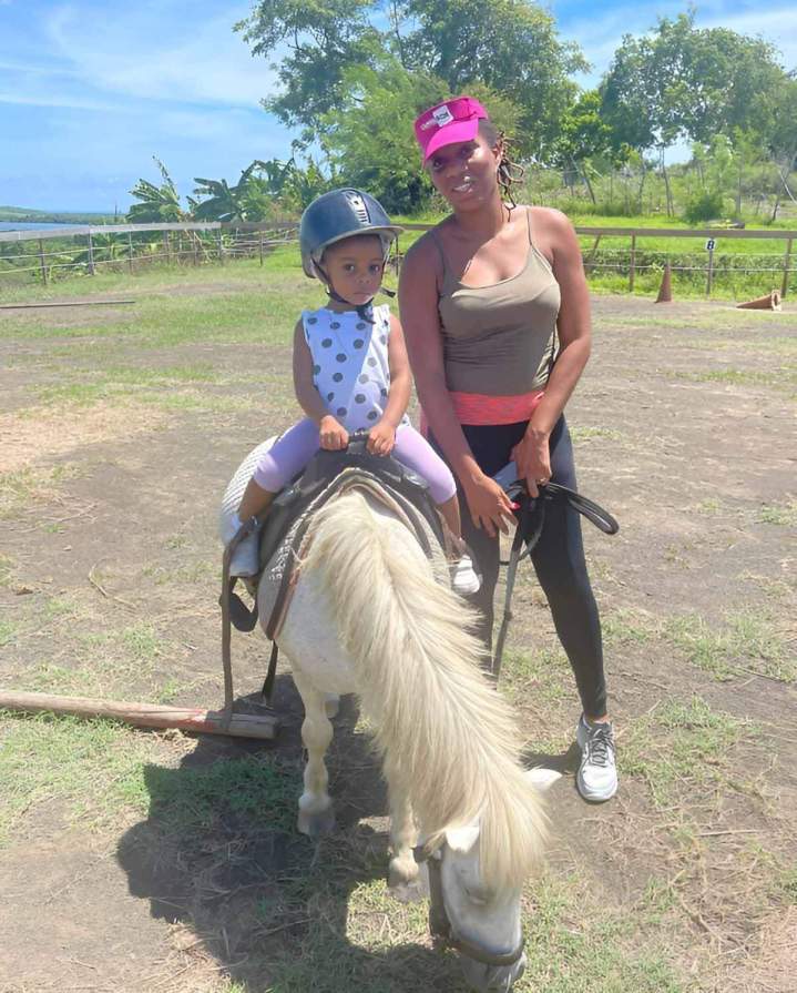 Activité poney enfant Vauclin